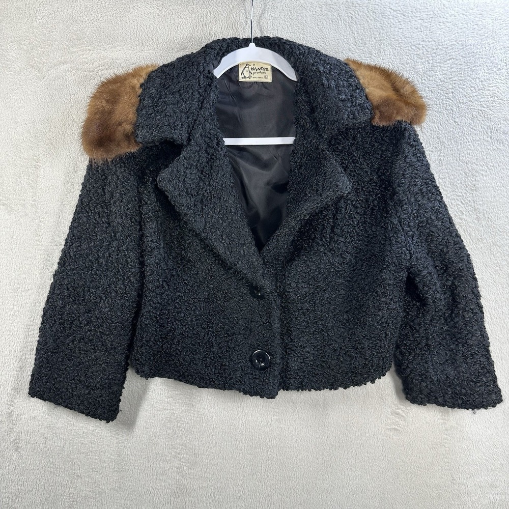 A Winter Product Black Cropped Jacket Size L Fur Collar Vintage Short Textured